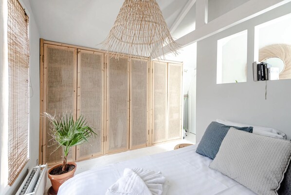 2 chambres, fer et planche à repasser, Wi-Fi gratuit, draps fournis