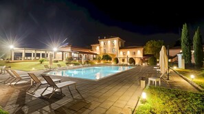 Pool - Tenuta Esdra 20, Emma Villas (Pontecorvo)