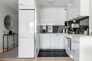 Fridge, microwave, oven, toaster - Bianca Apartment Turku (Turku)