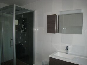 Dusche, Haartrockner