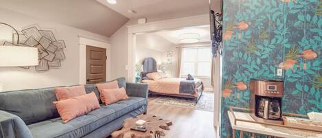 1 bedroom, iron/ironing board, free WiFi, bed sheets