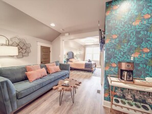 1 habitación, escritorio, tabla de planchar con plancha y wifi gratis 