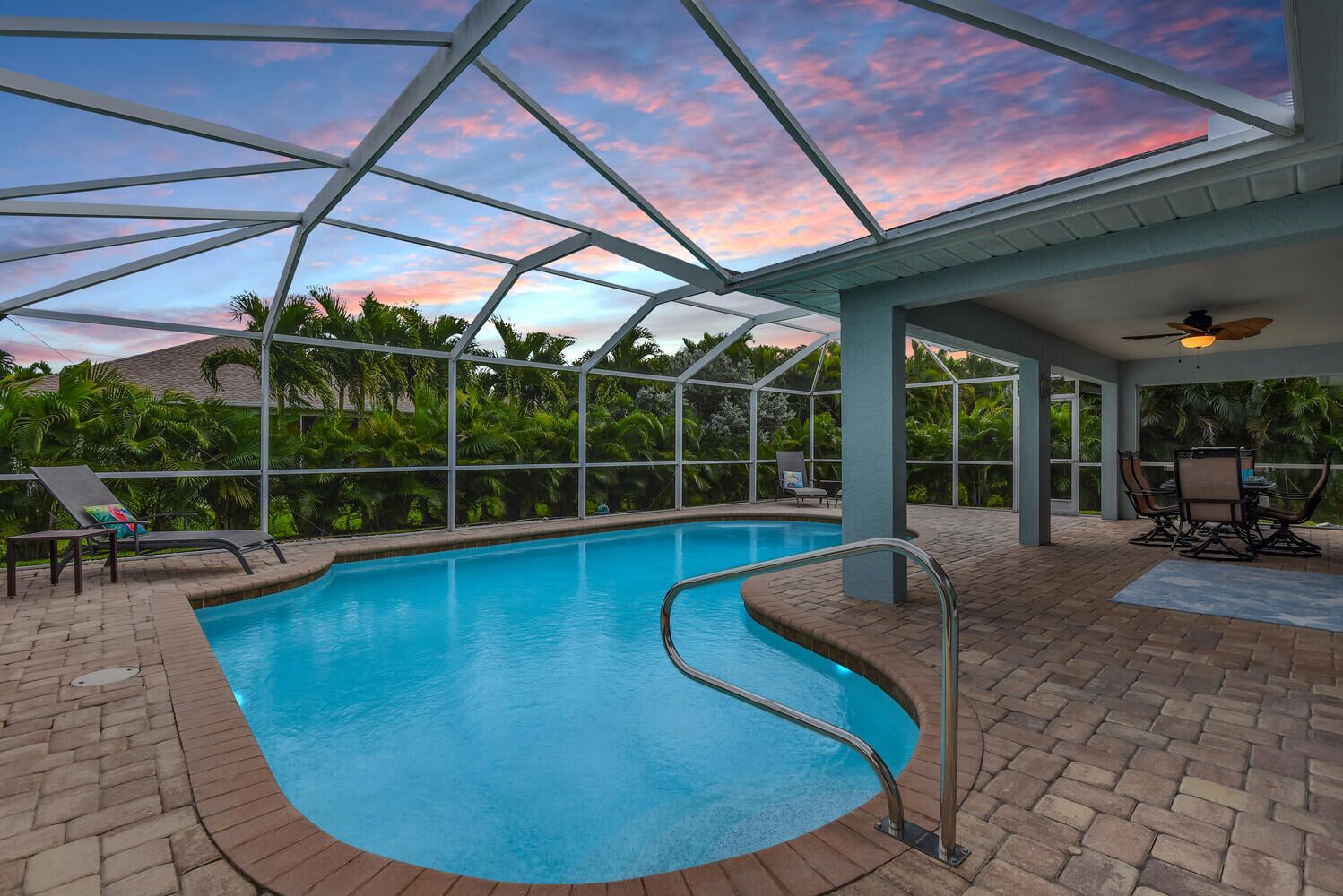 Sand Dollar House - Pool in Gorgeous SW Pelican Neighborhood!