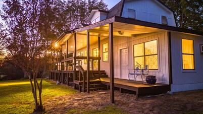 Tranquil Lakefront Retreat with Boat Dock - Richland Chambers Lake