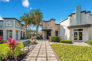 Property grounds - Beautiful house, Near Disney, Resort pool, Water park for children, (Davenport)