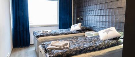 2 bedrooms, iron/ironing board, WiFi, bed sheets