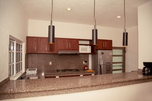 Standard House | Dapur peribadi | Bekalan pembersihan