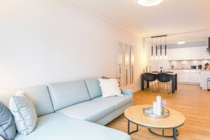 Televisio, kirjoja, stereot