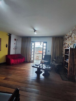 Courtyard - Pousada Flor de Lis  (Diamantina)