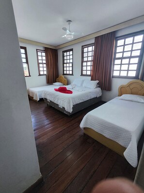 ห้องสแตนดาร์ดสวีท | 1 ห้องนอน, มินิบาร์, ผ้าม่านกันแสง, Wi-Fi ฟรี