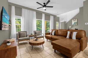 TV - 3 Bedrooms/ 2.5 Bathrooms/ Lake Berkley (1121PR) (Kissimmee)