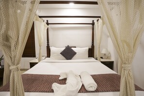 Luxury Room | Desk, blackout drapes, soundproofing, iron/ironing board - Once Upon The River (Aluva)