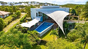 Villa | Exterior
