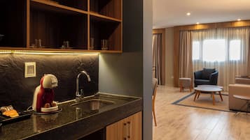 Minibar, soundproofing, iron/ironing board, free WiFi
