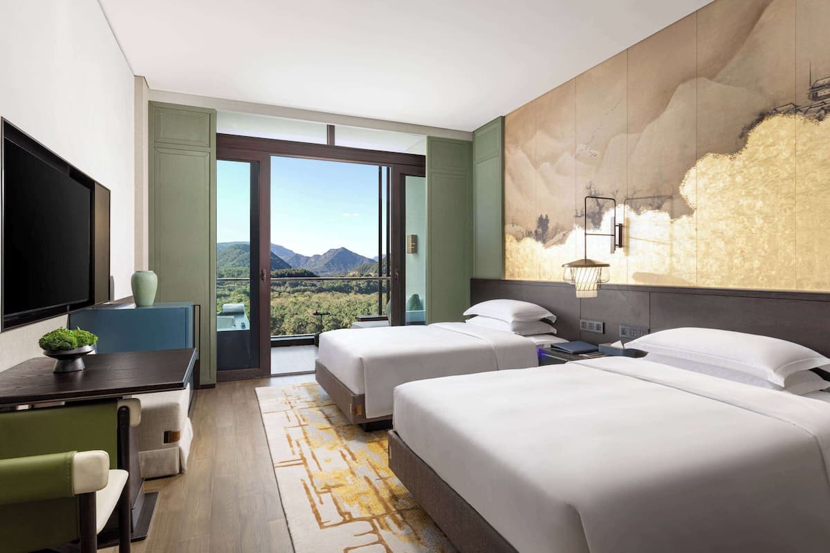 Room, 2 Single Beds, Smoking (Landscape View)