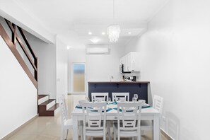 Dining - Aruba Breeze 4 (Oranjestad)