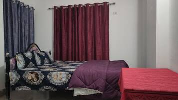3 bedrooms, iron/ironing board, WiFi