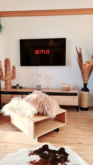 Interior - Sophie Apartment , City Center , Beachfront (Durrës)