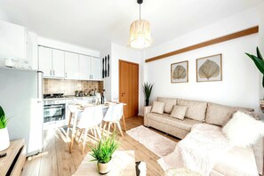 Living area - Sophie Apartment , City Center , Beachfront (Durrës)