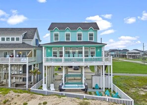 المنشأة من الخارج