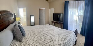 2 bedrooms, iron/ironing board, WiFi, bed sheets - Snowbird Winter Villa (Bullhead City)