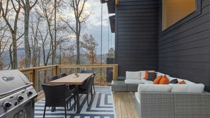 منزل (5 Bedrooms) | المنشأة من الداخل