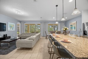 Interior - Gorgeous 9BD in the Solterra Resort! by RedAwning (Davenport)