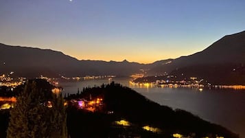 2 camere, culla da viaggio, Wi-Fi gratuito, lenzuola