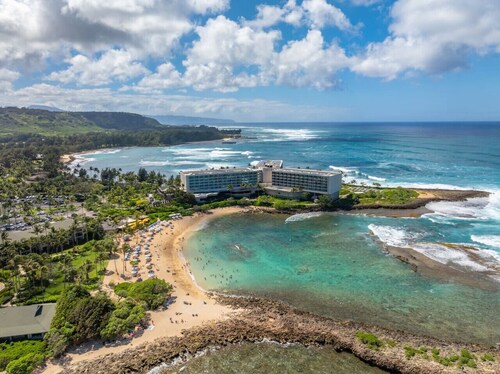 2 Villas in 1 | Oceanfront 3BR+Studio for 12