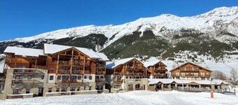 100m from resort center, 1st floor, balcony, parking, tv, ski locker, 92m², Val Cenis