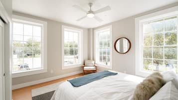 2 عدّة غرف نوم وملاءات من القطن المصري وأغطية فراش متميزة