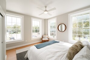 Skylark 2 Br Luxury Loft | 2 bedrooms, Egyptian cotton sheets, premium bedding, down duvets