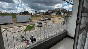 Imagen sin descripción, 4 de 8, botón
