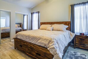 3 chambres, bureau, fer et planche à repasser, accès Internet