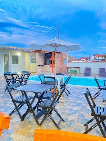 Enceinte de l’hébergement. Hotel Sinhá Moça