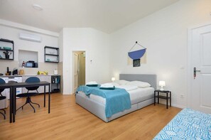 1 Schlafzimmer, Bügeleisen/Bügelbrett, kostenloses WLAN, Bettwäsche