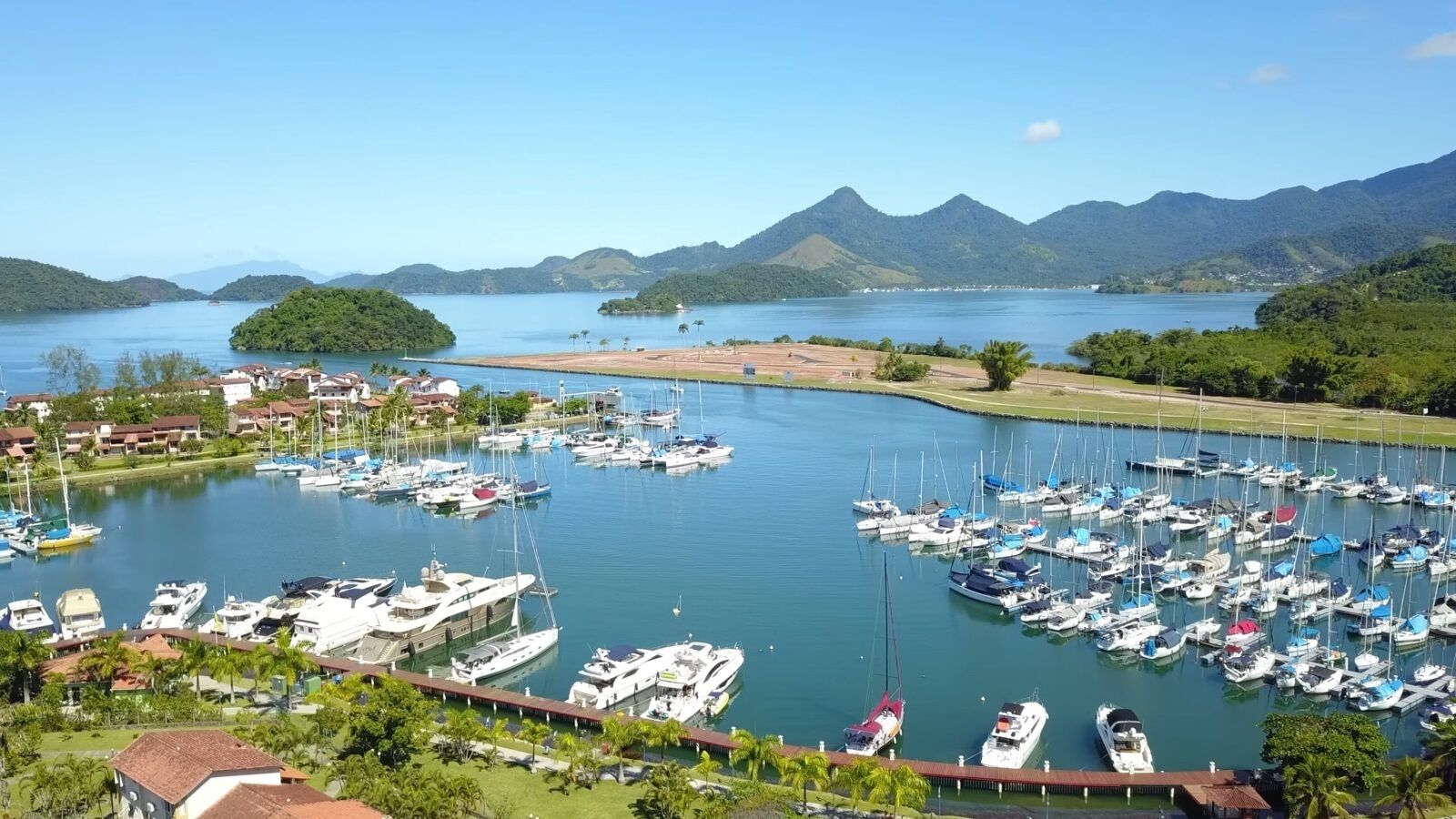 Marina/club náutico