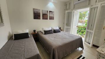 Premium Duplex, Jetted Tub | Individually decorated, individually furnished, soundproofing