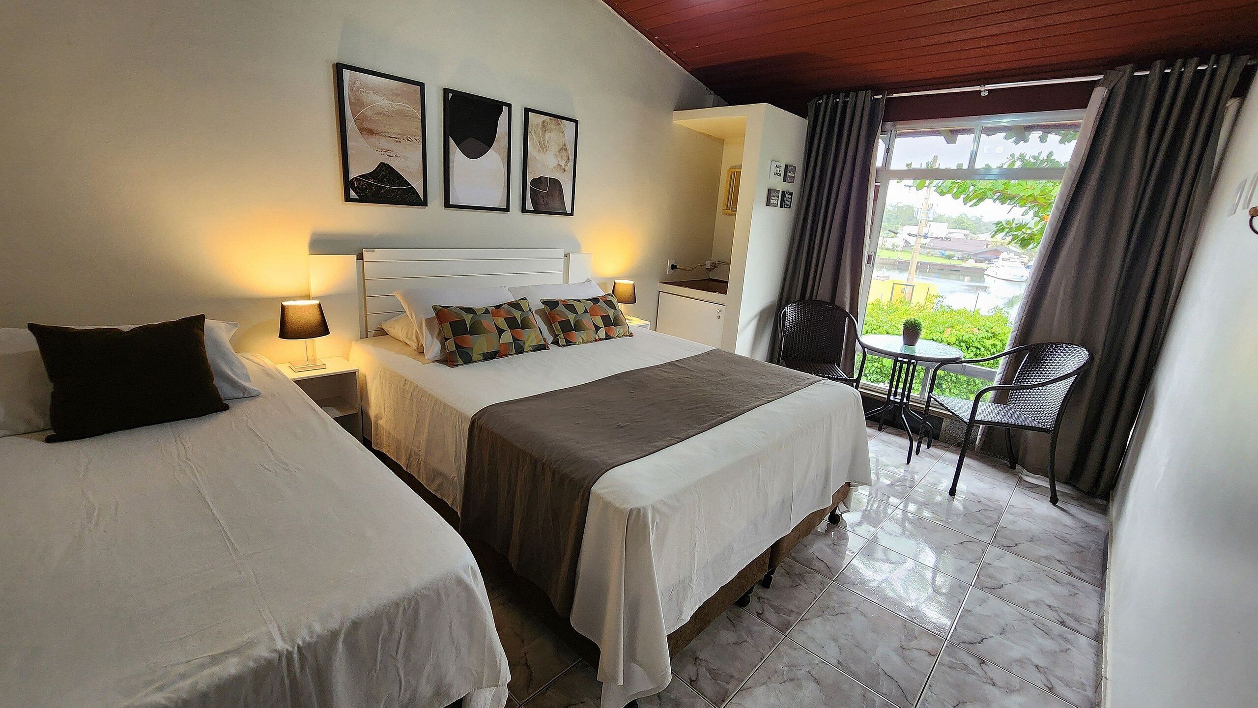 Superior Apartment, Multiple Beds | Individually decorated, individually furnished, soundproofing