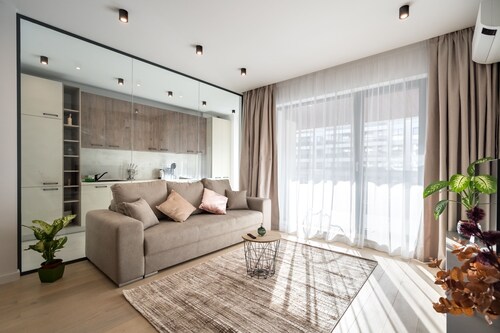 Sunset cozy apartment Bucharest