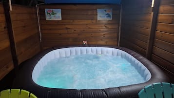 Bain à remous intérieur