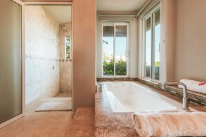 Bathroom - Casa de las Olas - Ocean View  (San José del Cabo)