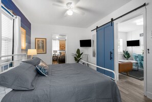 3 bedrooms, travel cot, free WiFi, bed sheets