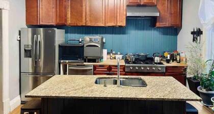 Victorian Townhouse with wood Fireplace