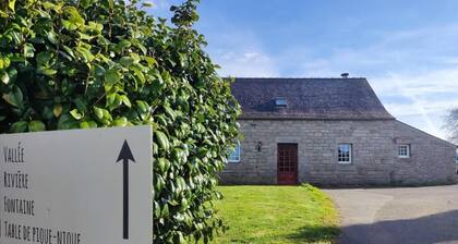 Gite 7 personnes et 3 chambres Ă la campagne au calme avec WiFi Fibre