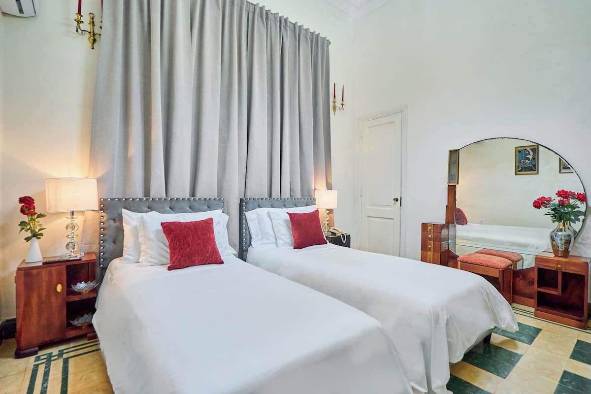 Deluxe Room | Egyptian cotton sheets, premium bedding, down duvets, memory-foam beds