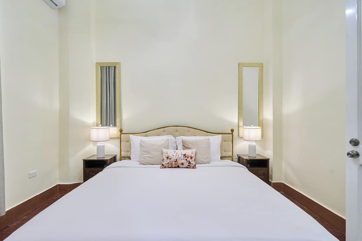 Superior Room | Egyptian cotton sheets, premium bedding, down duvets, memory-foam beds