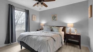 3 bedrooms, desk, free WiFi, bed sheets