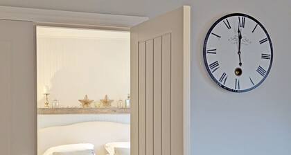 Thomond House, Midhurst - a flat that sleeps 4 guests in 2 bedrooms