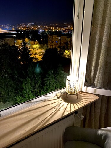 Urban Skyline Apartment -highlight- amazing panoramic view on the city of Oradea